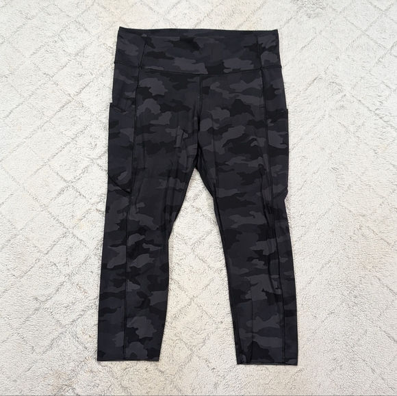 lululemon athletica Pants - Lululemon Leggings Womens 12 Gray Incognito Camo Fast Free Hi Rise Crop 23”